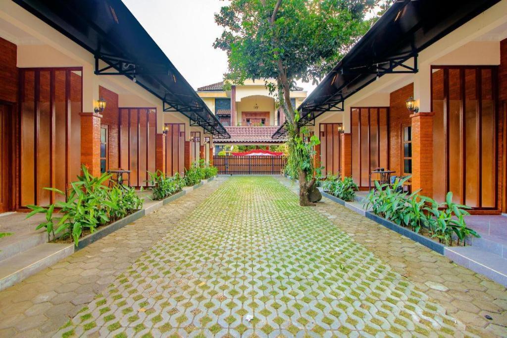 OYO 1473 Omah Tentrem Syariah Melati Bagian luar foto